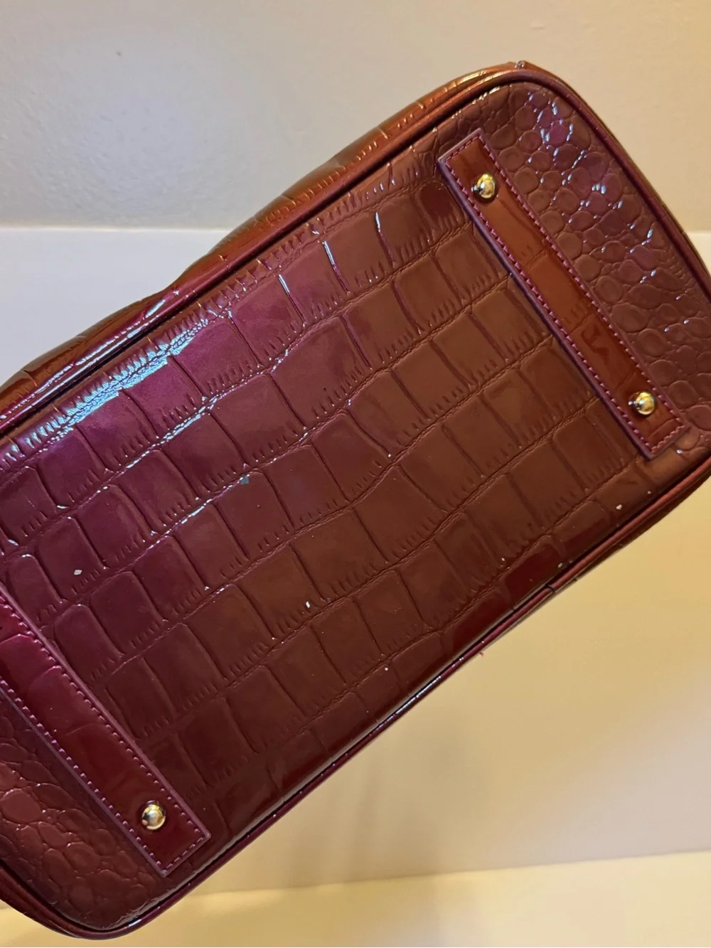 Women's Patent Croc Satchel Handbag in Deep Burgundy